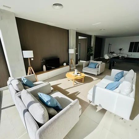 Apartamento Moderne Et Cosy Avec Piscine, Jacuzzi, Salle De Sport Et Billard