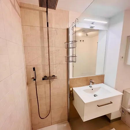 Apartamento Moderne Et Cosy Avec Piscine, Jacuzzi, Salle De Sport Et Billard *