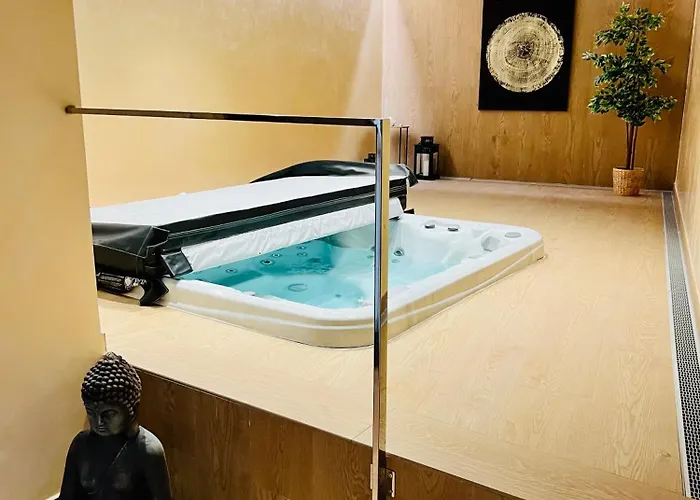 Moderne Et Cosy Avec Piscine, Jacuzzi, Salle De Sport Et Billard