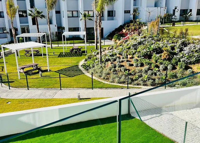 Moderne Et Cosy Avec Piscine, Jacuzzi, Salle De Sport Et Billard Estepona