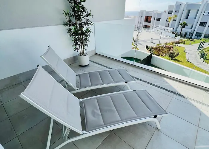 Moderne Et Cosy Avec Piscine, Jacuzzi, Salle De Sport Et Billard * Estepona