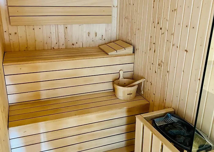 Moderne Et Cosy Avec Piscine, Jacuzzi, Salle De Sport Et Billard אסטפונה